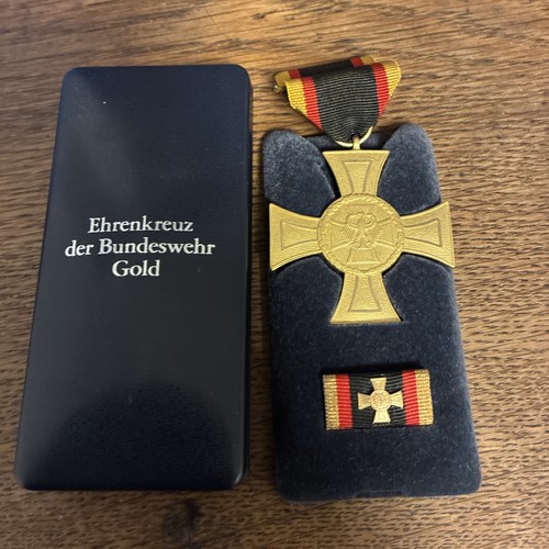 Orden ehrenkreuz der - orden,